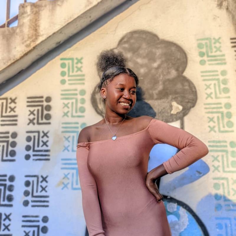 Marie Régina, 20, Torul
