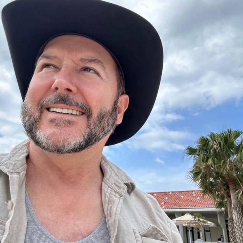 Bernard, 59, Joinvile
