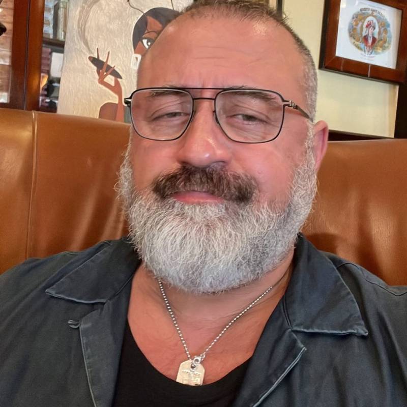 Greg Huston, 62, Guret