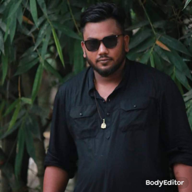 Nasir, 32, Awans