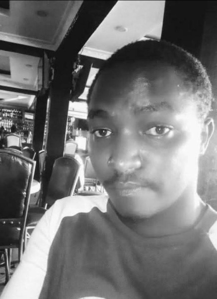 Denis, 33, Dowlatabad