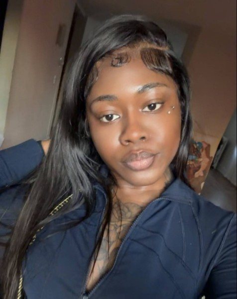 Beatrice Clay, 24, Florianopolis