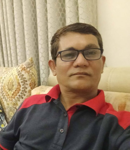Sujon, 46, Awlouz
