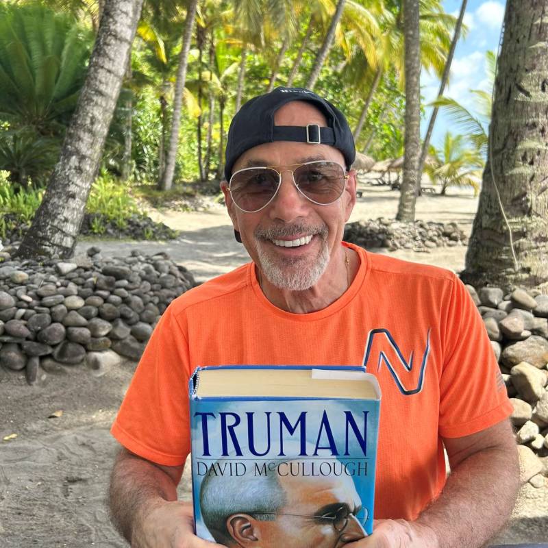 Friedmann, 66, Avtury