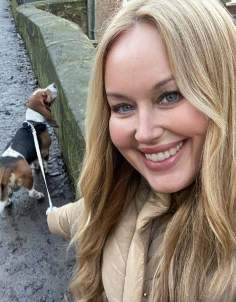 Amanda Clark, 28, Baakool