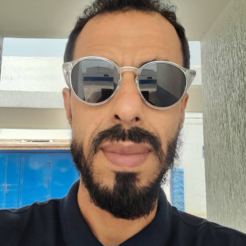Rabie, 43, Cabo San Lucas