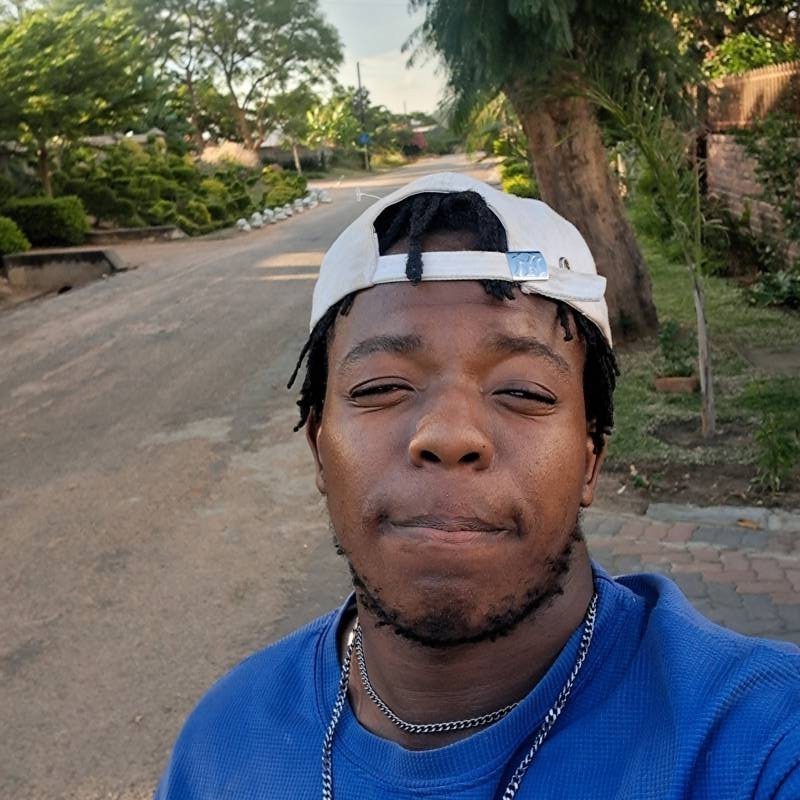 Marley, 23, Floirac