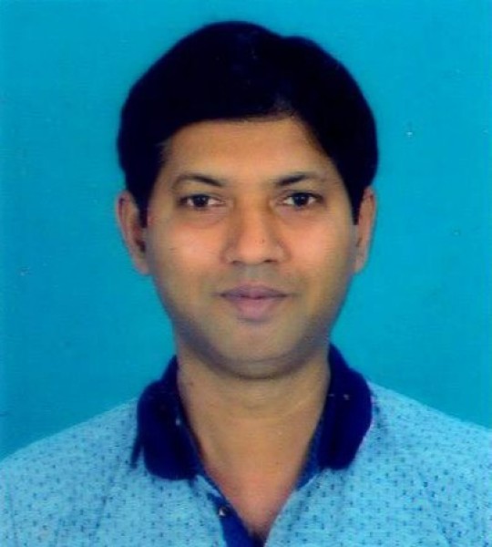 swarup, 40, Grad