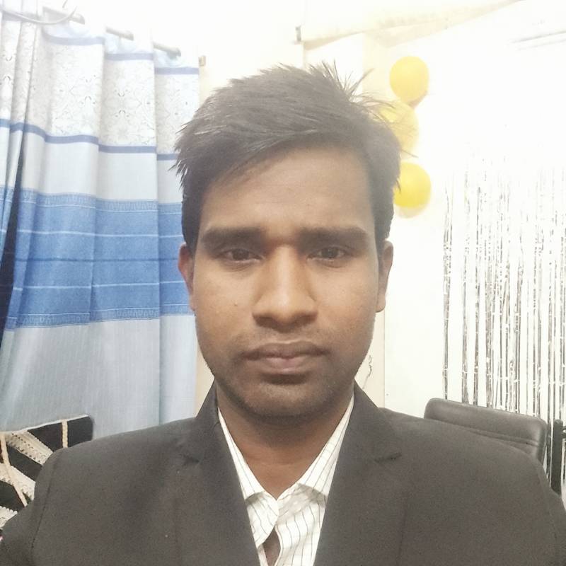 James, 19, Bijni