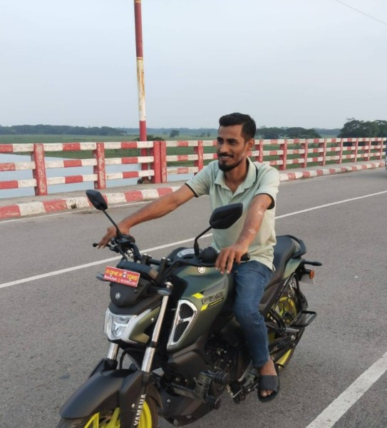 Zahid, 33, Kahhal
