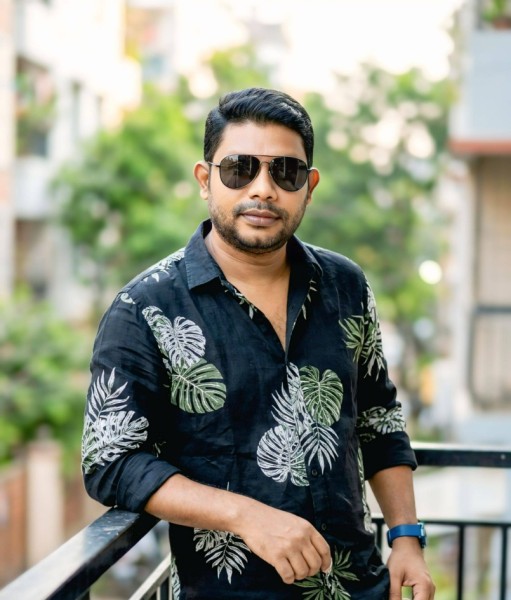 Ishan, 32, Rapallo
