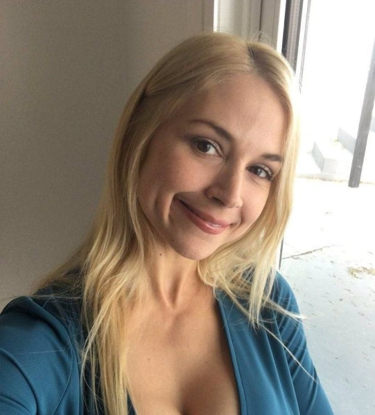 bella, 45, Oakham
