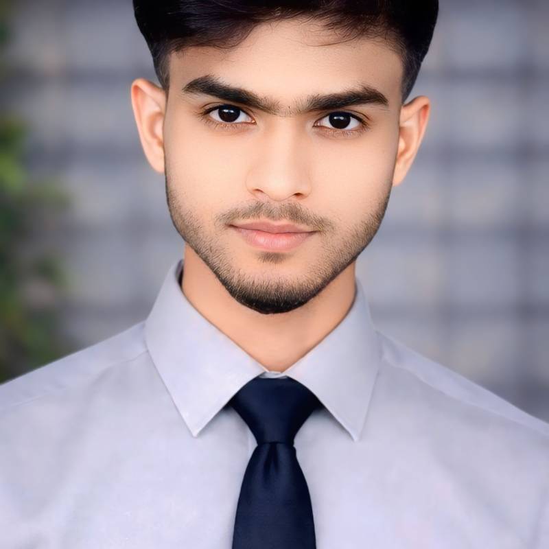 Komol, 20, Castagneto Carducci