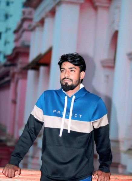 Faysal, 30, Vecss