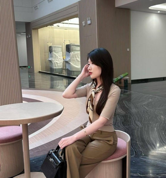 Bertha, 33, Kabarnet