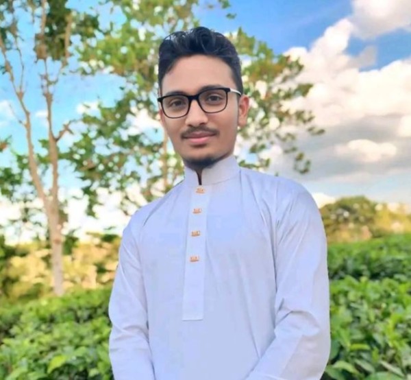 Esrafil Ahmed Ismail, 19, Muddada