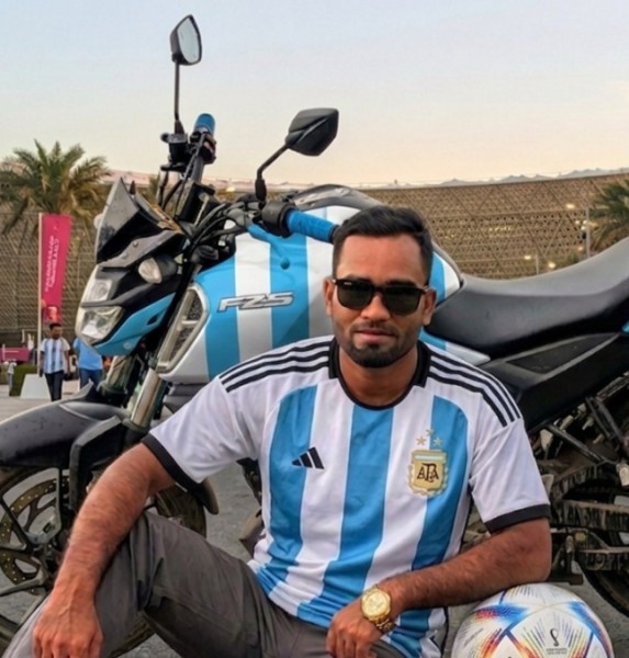 Somrat, 26, Welkit