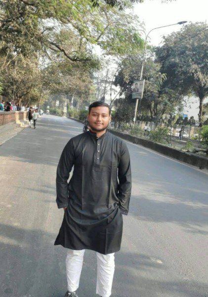 Julius sizar, 22, Iarintsena