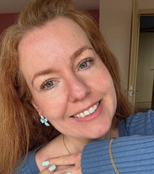 Tiara, 44, Estel