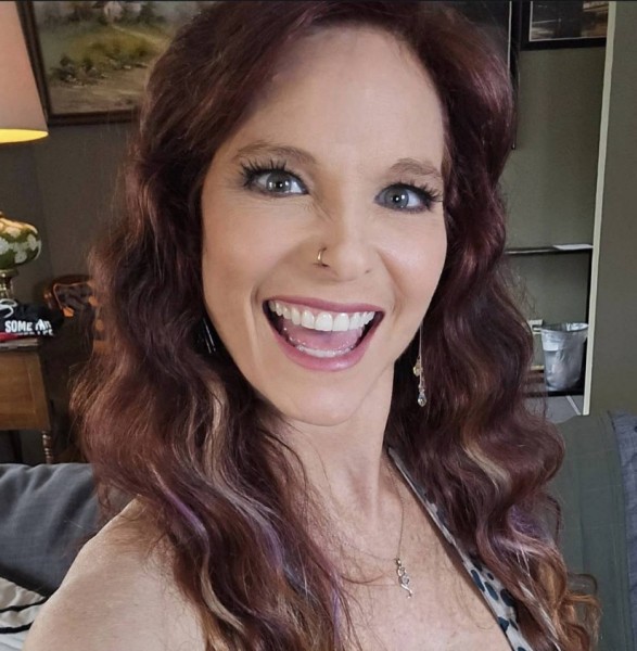 Elizabeth, 42, Jiroft