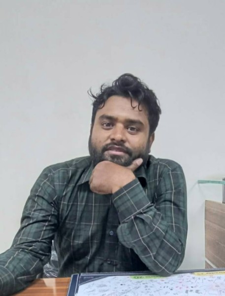 KM LOKMAN, 30, Levin