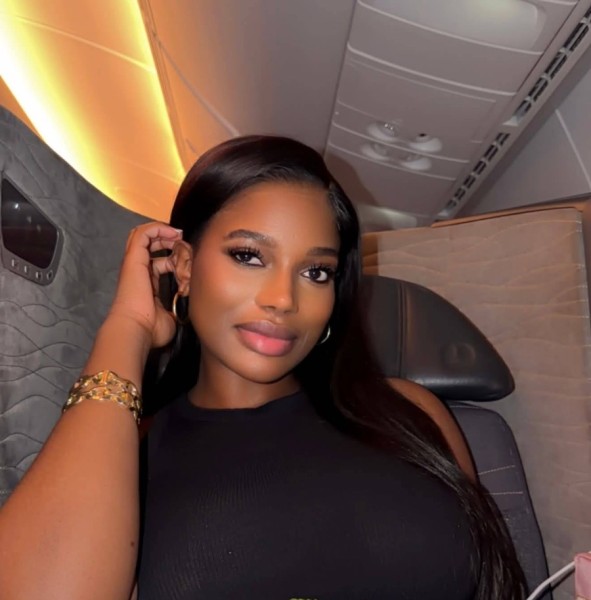 ANNA, 27, P