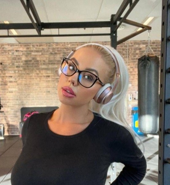 Mariam11, 32, Uyar