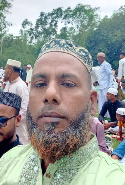 Atiqur Rahman, 44, Ayolas