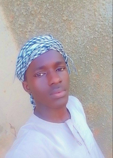Jonathan, 20, New Ireland
