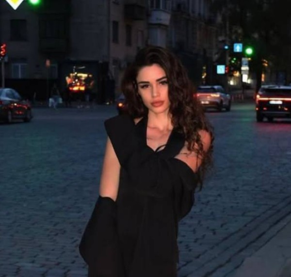 alona, 35, Bima