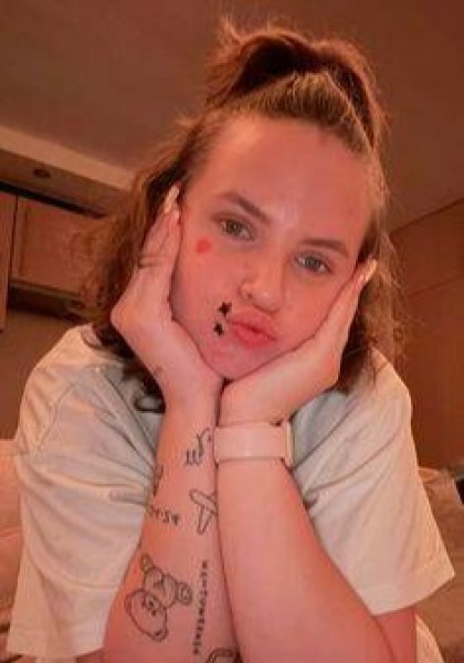 lisabenies, 31, Jambe