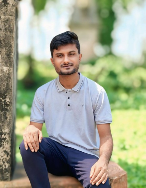Mehedi, 25, Bletchley