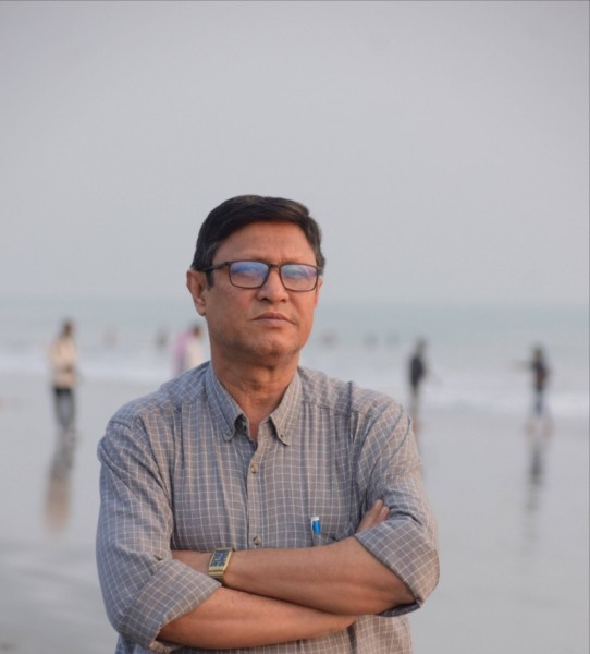 Ringu Chowdhury, 34, Band