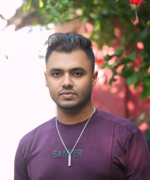 Jakaria Tarofder, 28, Eynesil