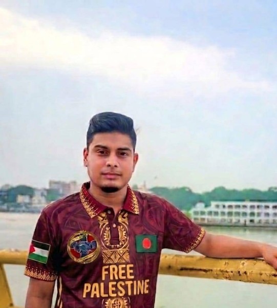 Parosh, 26, Yavuzeli