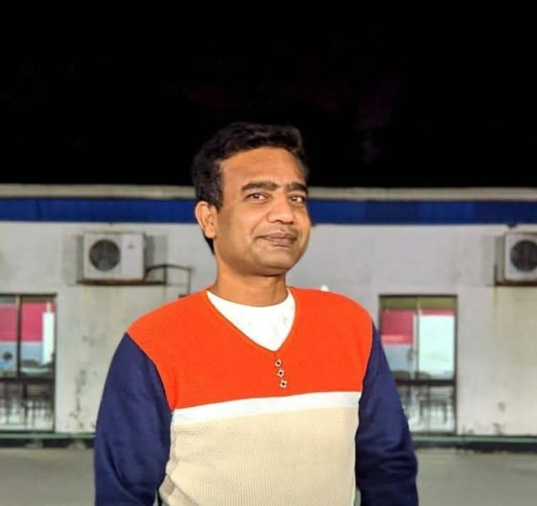 AKTAR, 38, Mogocha