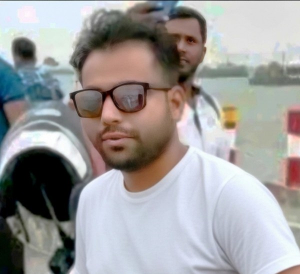 Rifat, 28, Comoros