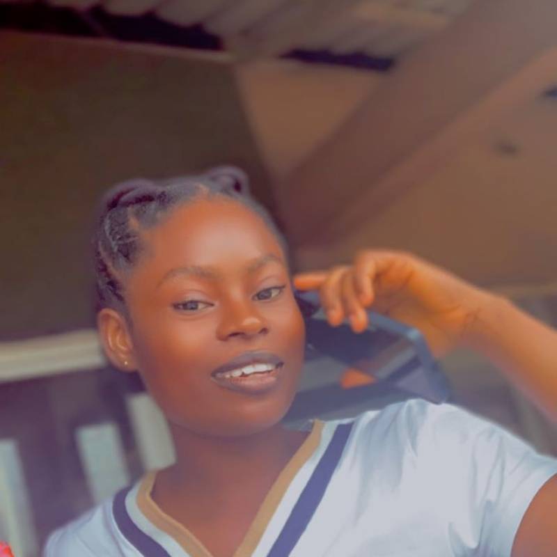 Aniekan, 21, Rahta