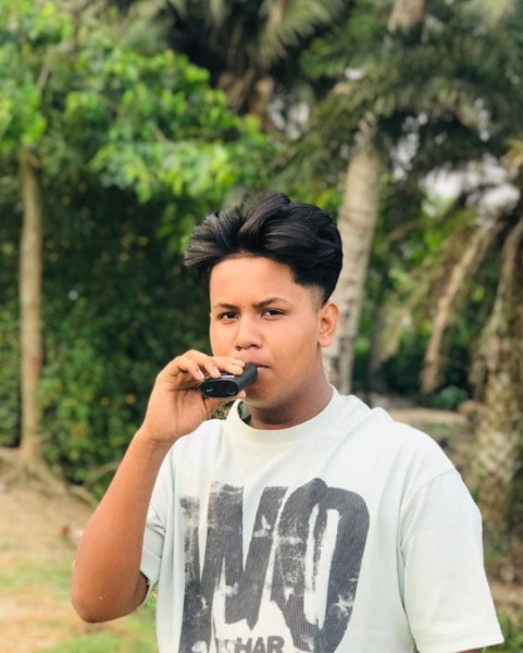 Miraz, 18, Debub
