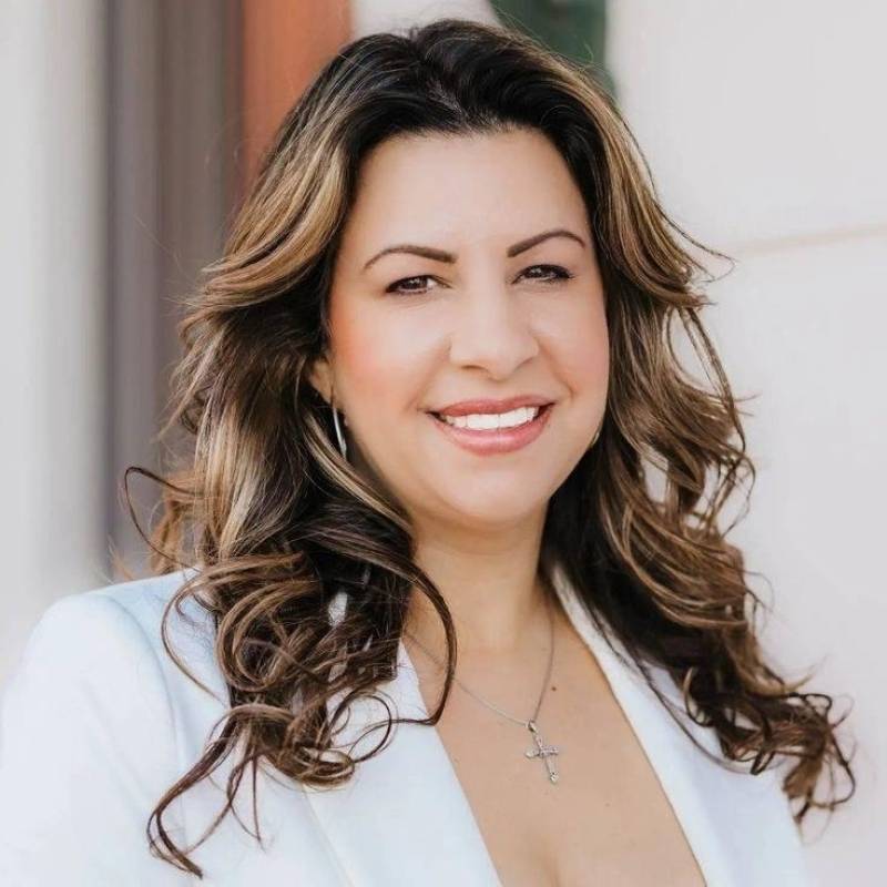 Azara, 54, Jamtara