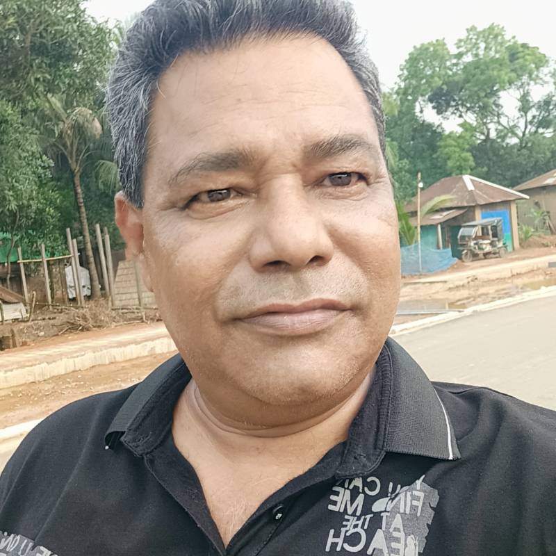 Toton, 54, Lorch
