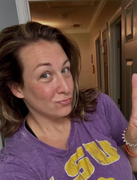 Belinda, 43, Leonora