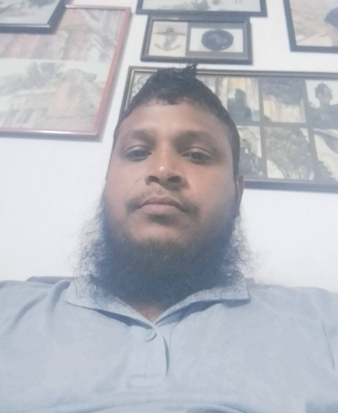 Arafat, 30, Parilla