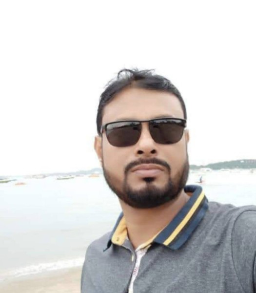 Kamruzzaman, 46, Savalgi