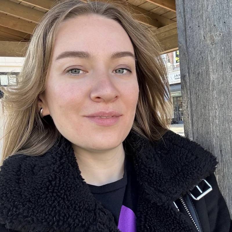Adelly, 36, Bubong