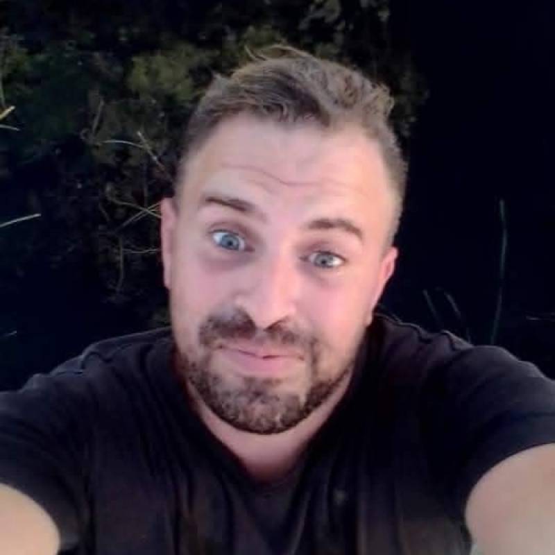 Adem, 40, Chesham
