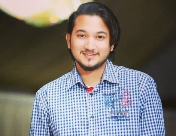 Ali, 28, Pergamino