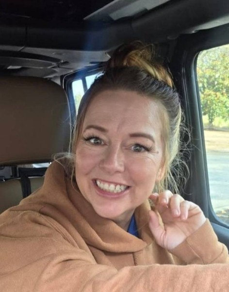 Sylvia, 41, Peringuzha