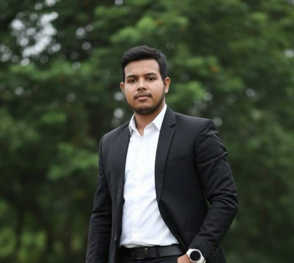 Md Hossen Sarkar, 25, Parthenay