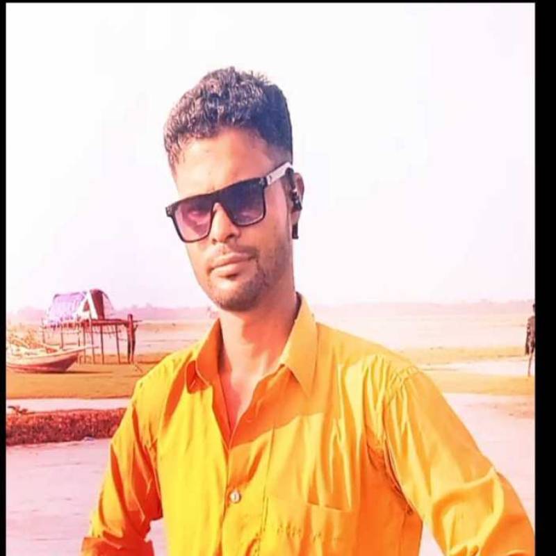 Md ALOMGIR Hossain, 33, Easthampton